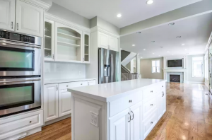 Talk to Paul TTP Ex-Utah Jazz Star Joe Ingles Lists Salt Lake City Home for $3.5M Kitchen